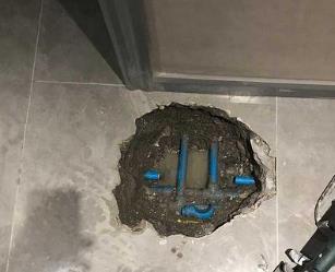 双湖阳台漏水维修公司分享下暖气管道漏水的原因有哪些